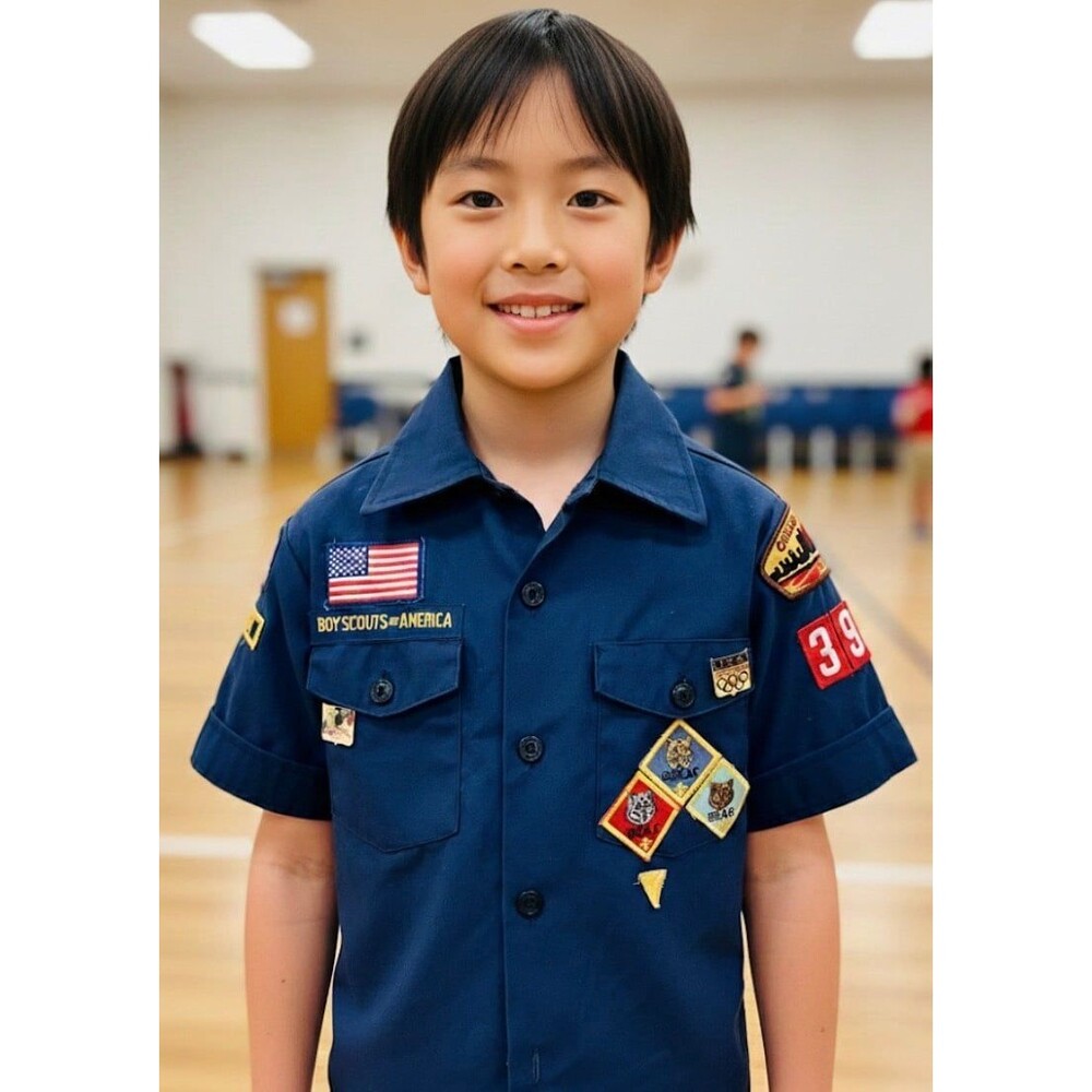 BOY CUB SCOUTS Chicago Troop Vintage 90s Blue Shirt w/Badges Patches Pins10